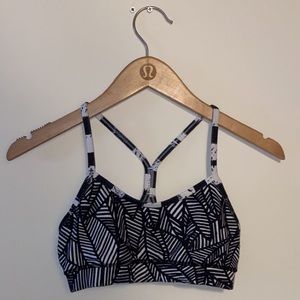 LULULEMON Flow Y Bra Luon